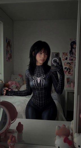 Understanding Self-Perception and Love Stories