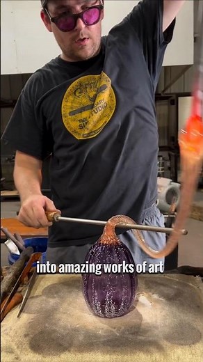 Molten glass transforms into art in seconds #shorts #glass
