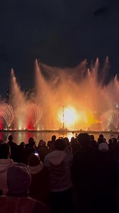 Night one of Firelight Festival 🤩 This huge free winter festival is on in Docklands until Sunday night! Head down for magical performances, fiery displays, a dazzling laser light show and more 💕 Plan your visit: https://whatson.melbourne.vic.gov.au/things-to-do/firelight-festival Video by @rayofmelbourne for What’s On. | What's On Melbourne