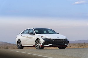2022 Honda Civic Si vs. 2022 Hyundai Elantra N: Sport Compact Surprises