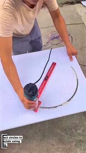 Cutting a Circle with a Router and Circle Jig