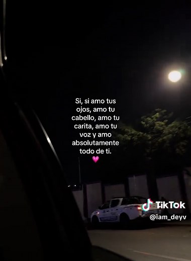 Frases románticas: Amo tus ojitos, tu cabello, tu carita (Frase completa)