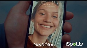 Pandora TV Spot, 'Make Her Shine This Holiday'