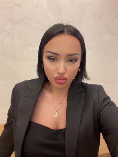 Expressive Body Language in Professional Settings