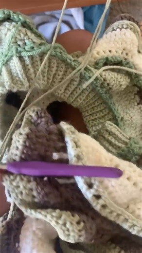 Pattern 👉 https://patternshere.com/unlock/?pattern=ruffle-skirt #CrochetLove #crocheting #crochetinspiration #crochetersofinstagram #crochet | Crochet Tutorial