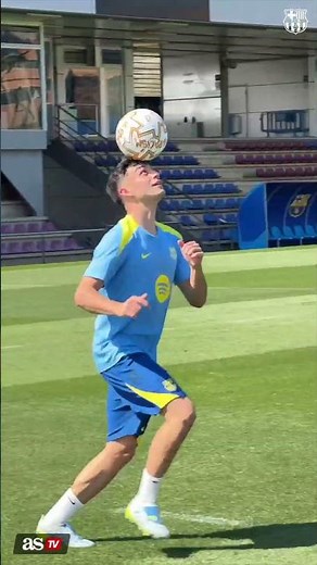 PEDRI IS PURE MAGIC: his spectacular show during BARÇA training