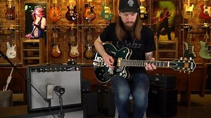 A little snippet of our newest YouTube video featuring the Headstrong Amps Lil’ King Reverb combo and Gretsch Guitars Player’s Edition Broadkaster. Check out the full demo and more on our YouTube channel! Gretsch Broadkaster: https://bit.ly/2TUw35c Headstrong Lil' King Reverb: https://bit.ly/2DXDSQV YouTube Channel: https://bit.ly/2JgMJyu | Midwood Guitar Studio