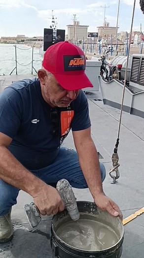 Como preparar un saco de mortero autonivelante Sika Grout 101