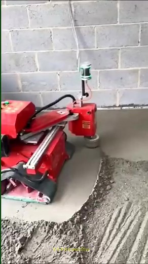 Appareil de nivellement automatique d'une chape de maison 🏡 #Innovation #technology #machine #geniecivil | Ingénieur Fabrice Yakam