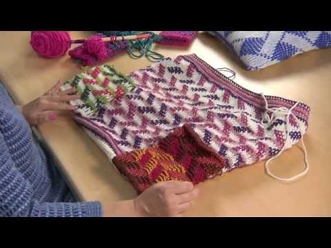 Two-Color Tunisian Crochet in the Round with Lily Chin