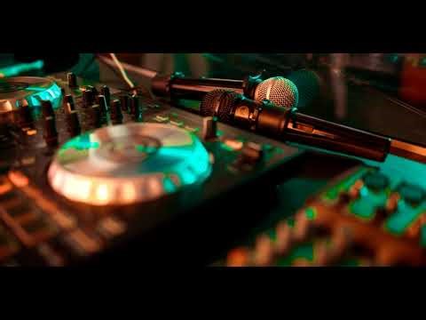 Hello all welcome my to my new youtube ch i about music now