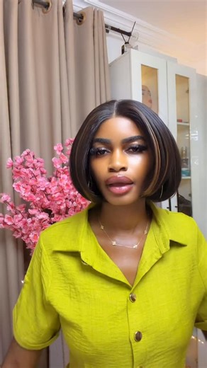 Ogunfuwa Adejoke || Gold Vendor In Lagos on Instagram: "Full Neck Small Flower VCA Chain 16/18 inch if you love it send a DM to preorder 🥰🥰 #goldvendorinegbeda #jewelrystoreinlagos #vca #jokegoldgoldjewelry #18ktgold"