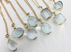 MINI Antique Style Brass and Glass PHOTO Locket on 18" Chain. Perfect for Layering. Locket Holds Two Photos Back-to-back, Small Mementos - Etsy