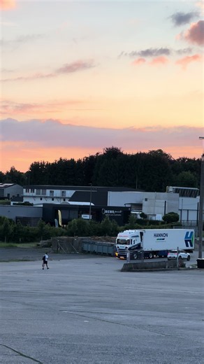 Scania truck photography tips by Hugh Hannon