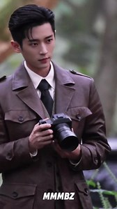 Pov: This man is your photographer. I think I'd lose it real bad 😆🤣 [credits to the watermark] #ChengLei #RyanCheng #TheLamentOfAutumn | Your Fangirl
