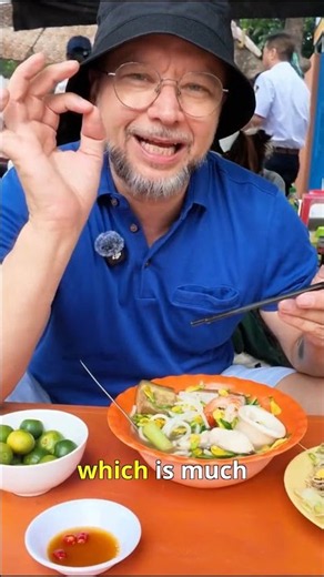 Experience the Best of Vietnam's Street Food #vietnam #streetfood