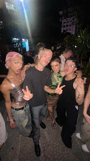 Your Only Doll on Instagram: "NO SENSE @todd_williamson @lilbieber since we going back to viet next march…decided to finally drop one of my FAVESSS from @summerjamdancecamp this year! the way i was manifesting todd to teach this so hard !!! and got to do it with these insaneeeee boys @rhys_hume @ashton.gyde 📹: @joel.gallarde"