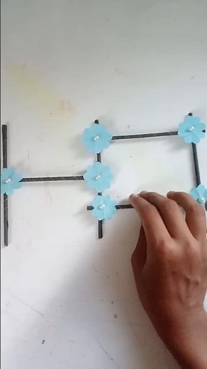 "Transform Your Room with This Easy DIY Wall Hanging! ✨"