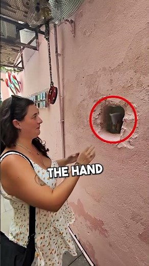 Alien Cafe in Malaysia 😰