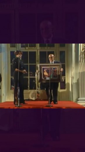 November 1999: Whitney and Clive celebrate the end of the 'My Love Is Your Love Tour' at an event in London. Repost 🎥 classicwhitney.discography on Instagram | Whitney Houston