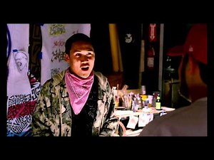 Turtle gets his pair of the Fukijamas (Entourage)