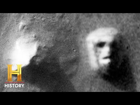 Ancient Aliens: Geoglyphs on Mars Send Alien Messages (S1) | History