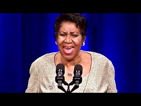 Aretha Franklin Sings "America, The Beautiful" for Eric Holder's Farewell