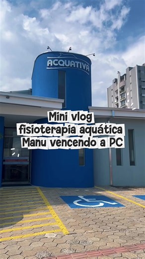 Hoje foi dia de aquática 💦 E trouxemos um mini vlog pra vocês sentirem um pouquinho de como foi esse momento tão especial. A Manu vence a paralisia cerebral todos os dias — com coragem, força e um sorriso que ensina mais do que palavras. Cada movimento é uma conquista. Cada dia, um passo de fé. 💙 Seguimos celebrando o processo, não apenas o resultado. #ParalisiaCerebral #AquáticaTerapêutica #MiniVlog