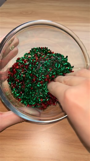 @madewithlove_slimes_ on Instagram: "🎄 #slime #asmr #satisfying #bingsuslime #christmas"