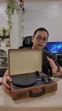Is this the best budget vintage Bluetooth record player you can buy? 🎶📀