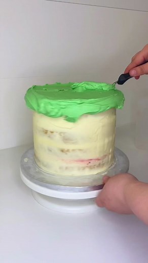 Baking a Fortnite Number Cake | Fun Fortnite Cake Tutorial!