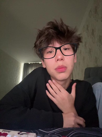 Expressive Hand Gestures for Communication