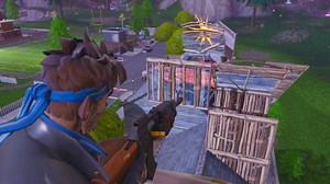 150K views · 95 shares | Building while applying pressure in Fortnite is key to turning the match in your favor. In this OMEN Pro Tips lesson, Counter Logic Gaming's Chrispy breaks down his best push strategies to use in build fights. | OMEN by HP | Facebook