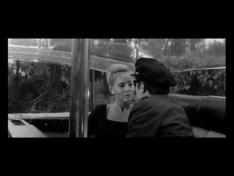Lola Albright - We kiss in a shadow