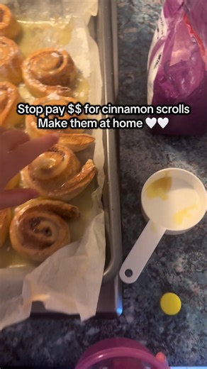Cinnamon scrolls 🤤 Why pay big bucks when you can make them at home ?! 👩‍🍳2 ingredient dough 1 cup SR Flour 1 cup Greek yoghurt . (I double it) Mix together and knead till it’s good to roll. Roll out, Add your cinnamon and sugar , Roll it up. (Add some butter if you feel fancy) Cut , put on a lined tray. Bake for 20ish mins on 180 degrees. Then ice! If you want the icing recipe comment and I’ll add it 😘 P.S I never really measure. I just wing it. Doesn’t have to be perfect 🤩 #theefiles #Rel