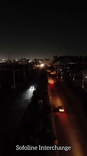 This is the sorry state of Sofoline Interchange in the evenings and at night for more than 6 MONTHS.What is the use of the MMDCEs and a Regional Minister if they can’t keep ‘even’ streetlights on.