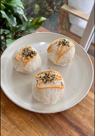 Delicious Homemade Sushi Balls Recipe with Chicken