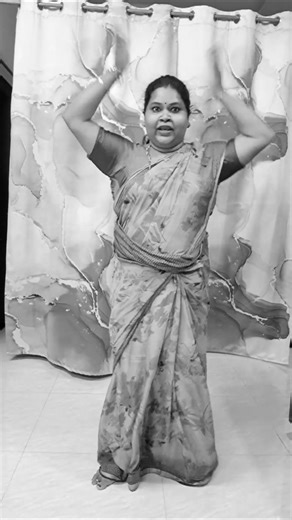 #fun time with mouni 😜#old is gold #ఏరువాక సాగాలో రన్ను చిన్నన్న 💃💃💃