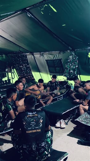 Lagu Cinta yang Menggugah Perasaan