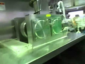 ローラーコンパクター TF-156 フロイント製