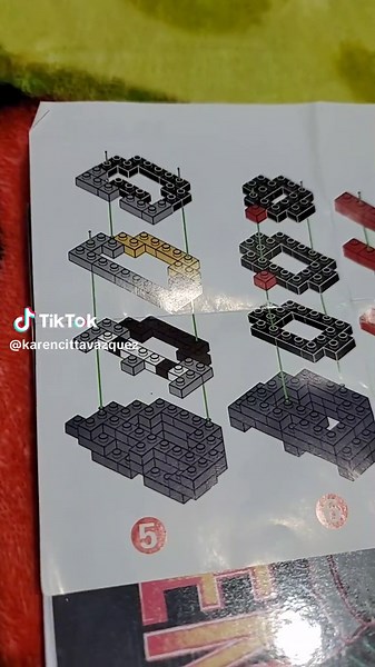 Minions Challenge with Magic Blocks: Fun Building Ideas