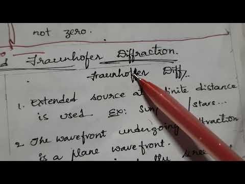 distinction between Fresnel and Fraunhoffer diffraction