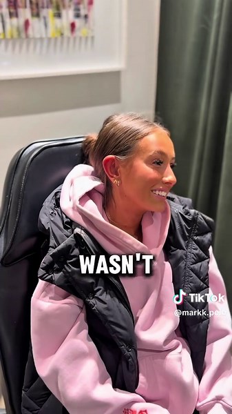 Her pain rating shocked me 😳 Most people swear the helix is the worst… but wait until you see her reaction at the end 👀 Every time someone comes in “just for one,” they leave with three 😅 Before you watch, which piercing hurts most for YOU? Lobe or helix? Comment your thoughts 👇 ✨ $30 Piercing Special TUES / THURS   Bonus Saturdays Jewelry included | Vaughan studio 🔗 Book your spot through the link in my bio they go fast. #piercing #pierced #earpiercing #fyp #foryou