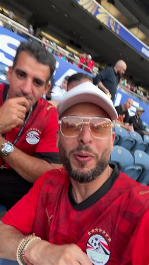 جيمي ونصوحي من ملعب سياتل — لقطات المشجعين والكواليس