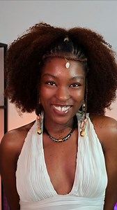 Albaso braids, finally! One of our most requested looks, what do you think? This was very hard 😭 We would love to try it again, so if anyone has any tips on getting the cornrows really high we would love to know! There aren’t many videos online 💛 This style is often associated with Ethiopian and Eritrean highland communities and is commonly worn for big moments like weddings and celebrations. A quick note: names, techniques, and even what people call “Habesha” can vary by region, language, and