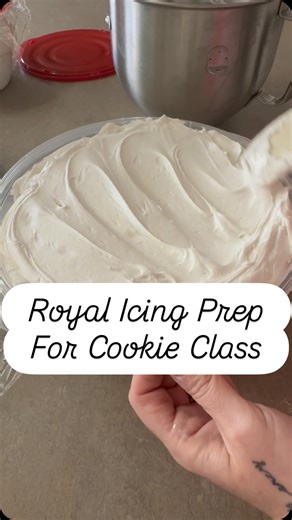 Christian McDonald on Instagram: "It’s Cookie Class Day!! I had to prep for 44 sets between my 2 classes today and tomorrow. I always make allllllll of the royal icing I’ll need at one time. Then I can separate the icing by weight to change the color and consistency depending on what I need for that class. I bagged up this royal icing same day so I wasn’t worried that my containers were too full for the lids 😂 if I were going to be storing it in that container for a day or more, I would make su