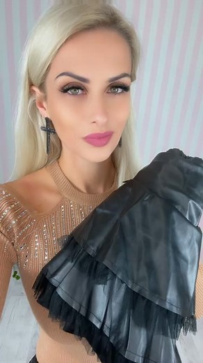 30K views · 403 reactions | 69zł Spodenki skóra 40407 ❤️ Spodenki 40407 czarny > selmo c9198 | Butik LaKari | Facebook