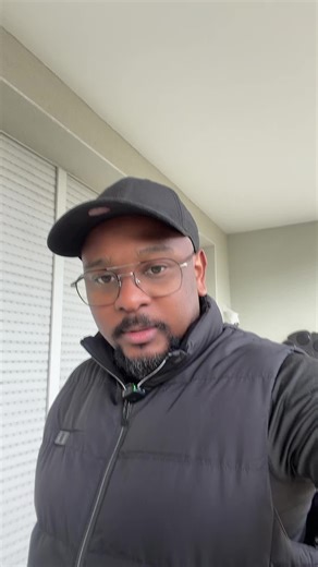 Fini le chantage, cette fois-ci, c’est toi qui chantes #espion #prank #mp3 #offresdelasaintvalentin