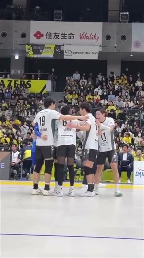 Crazy Defense and Attack #volleyball #volleyballplayer #volleyballworld #viral