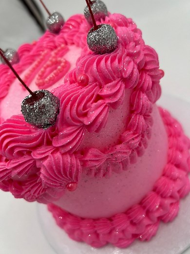 Another day, another glittery cake 🪩✨🍒 #glittercake #customcakes #atlcakes #atlbakery #atlbaker | Sweets Galore